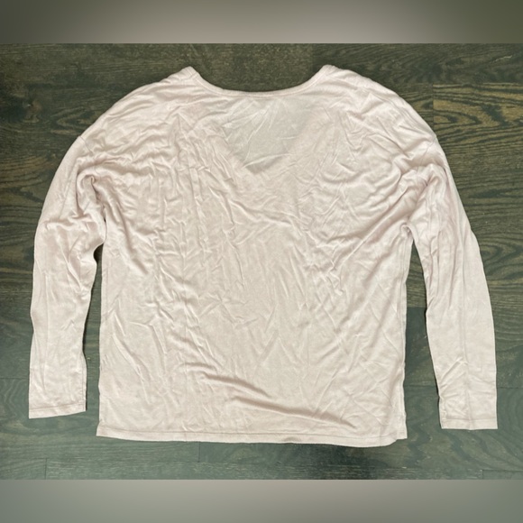 Express Dusty Rose Pink Lattice Shoulder Long Sleeve V-Neck Top Women's Size M - Picture 2 of 7